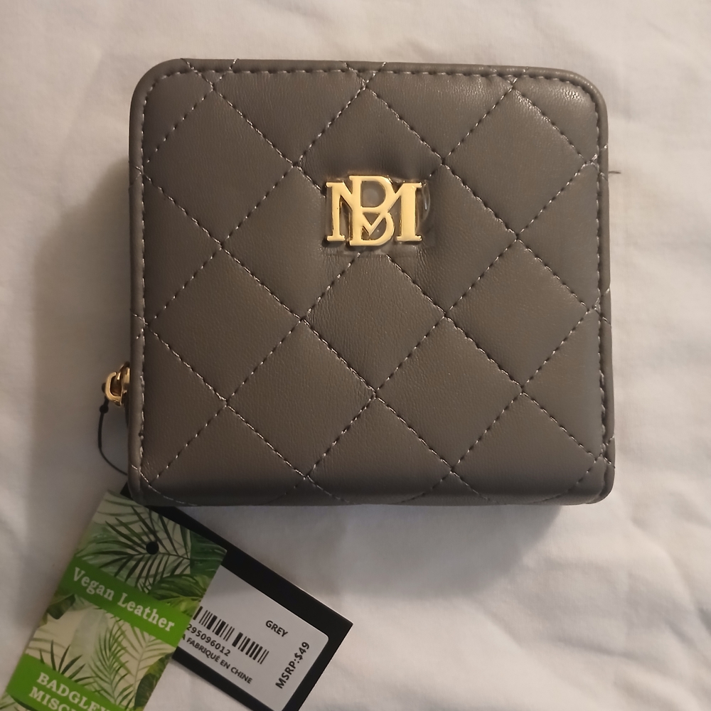 Vegan Leather Quilted Wallet in Gray